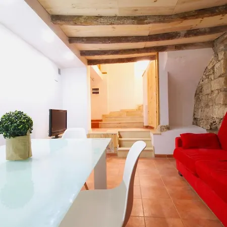 Duplex En Planta Baja Junto A La Catedral *