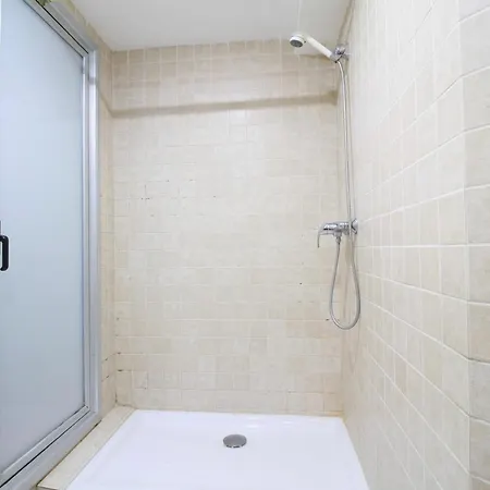Duplex En Planta Baja Junto A La Catedral *